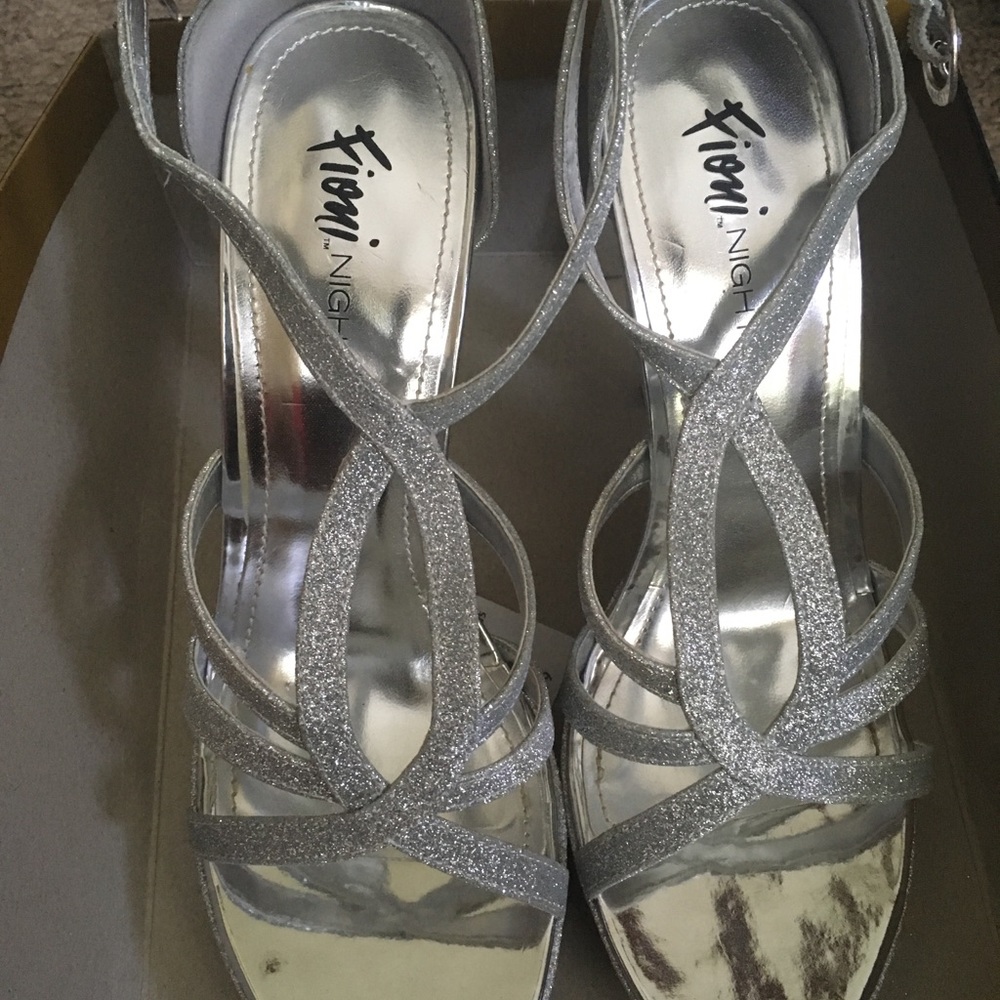 Sparkly Heels - Picture 2 of 5